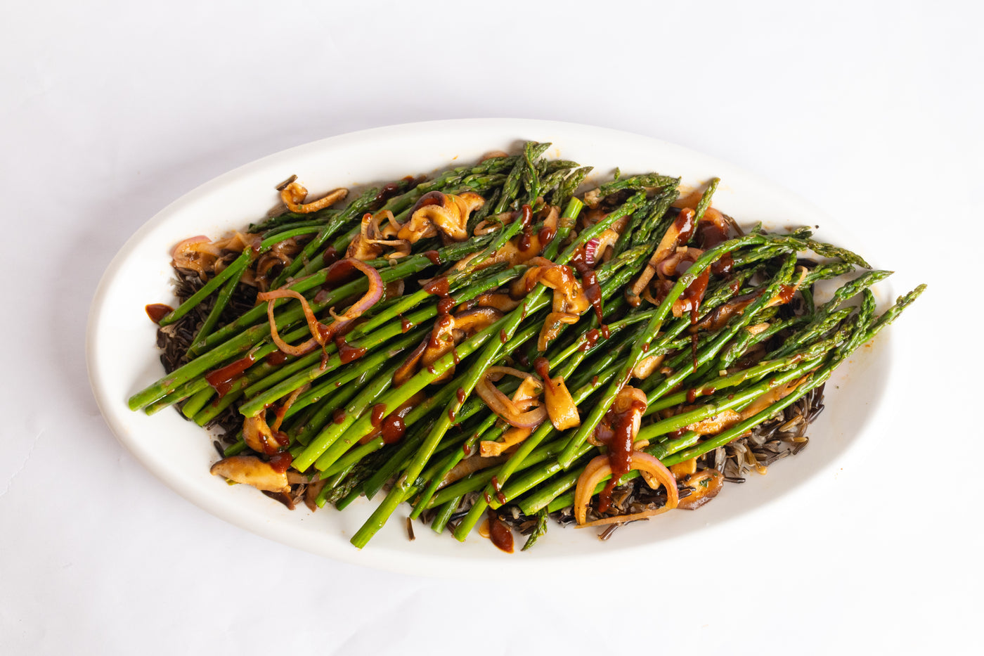 SPRING ASPARAGUS AND SHIITAKE MUSHROOMS